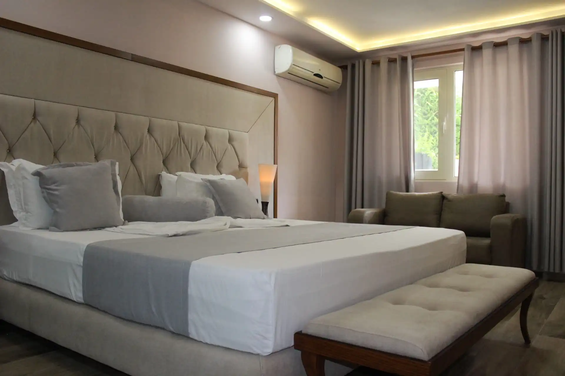 antag-hotel-dhome-dyshe4